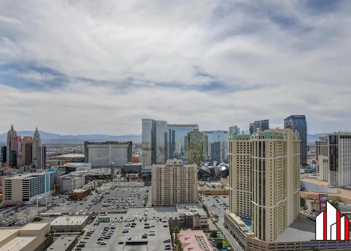 Mgm Signature-32-621 1Br2Ba F1 Strip View Balcony